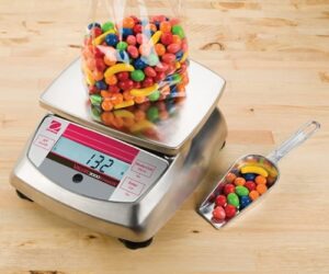 Balance OHAUS avec des bonbons