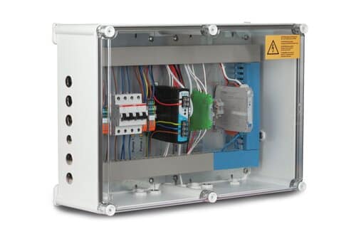 Connection Box 100